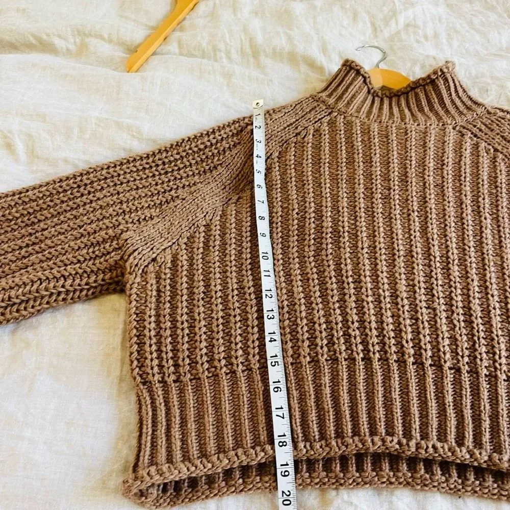 H&M chunky beige mock neck cropped pullover ribbed sweater M fall - Picture 7 of 10